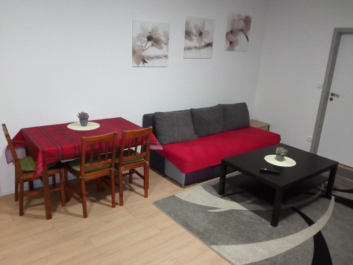 Apartman Stefanikova Zlín Exteriör bild
