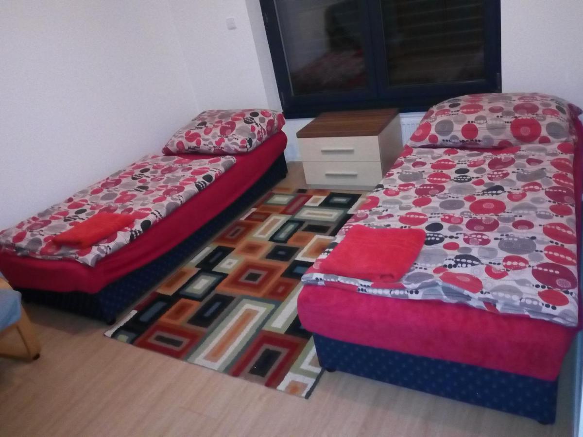 Apartman Stefanikova Zlín Exteriör bild