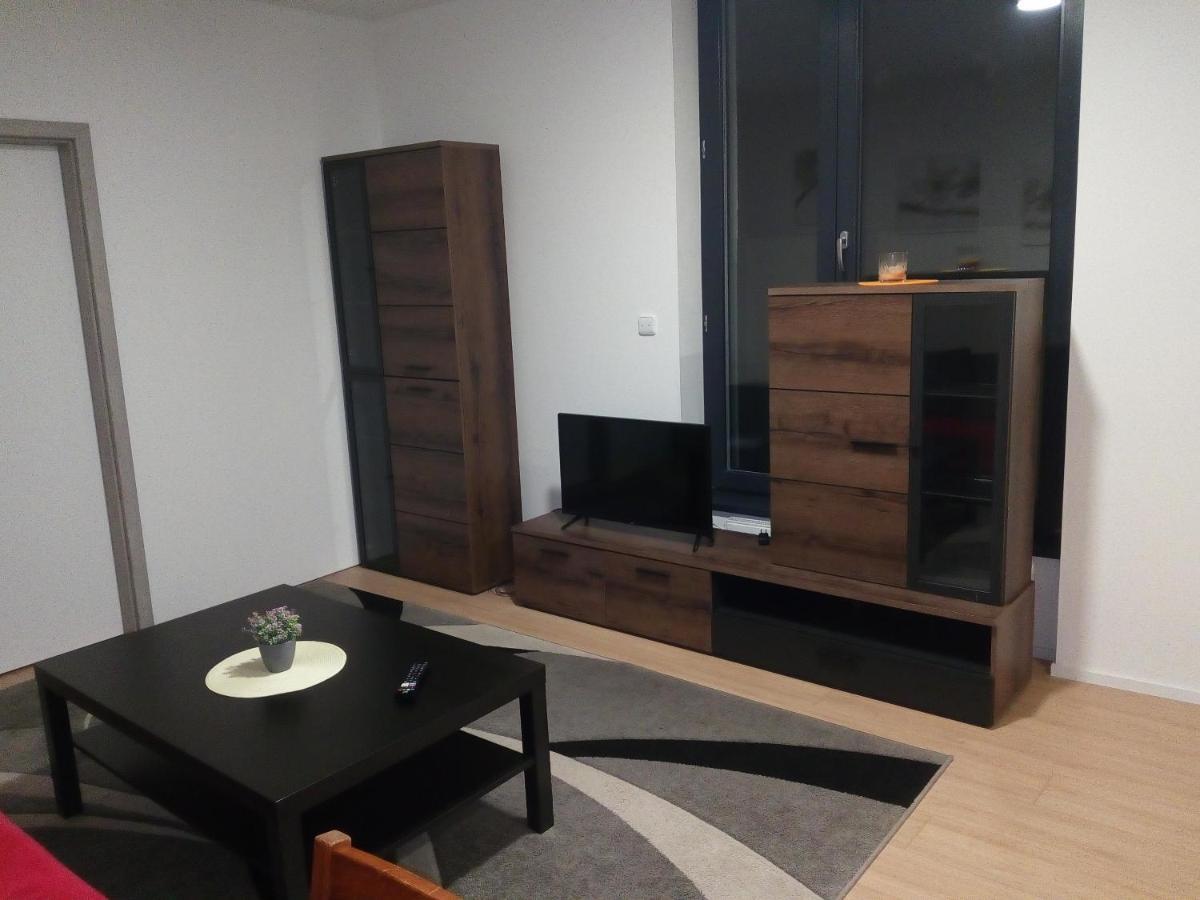 Apartman Stefanikova Zlín Exteriör bild